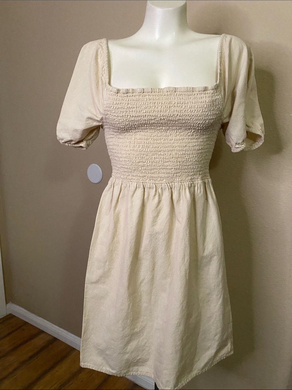 Tash + Sophie Cream Smocked bodice puff sleeve boho cotton dress M